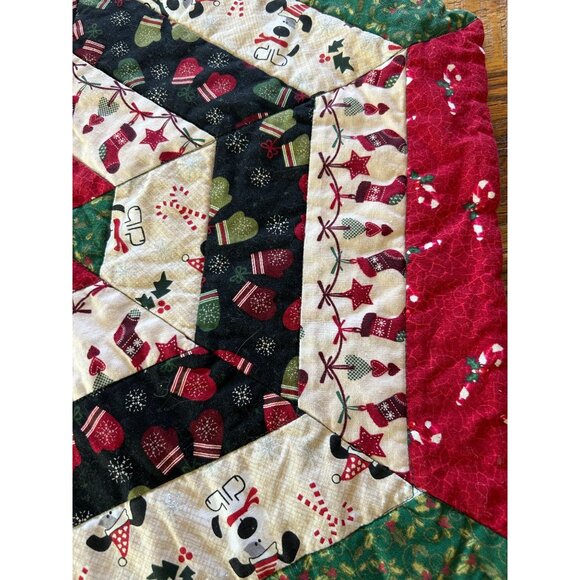 Vintage Handmade Christmas Hexagon Table Topper Cottage Country Holiday - Picture 4 of 11